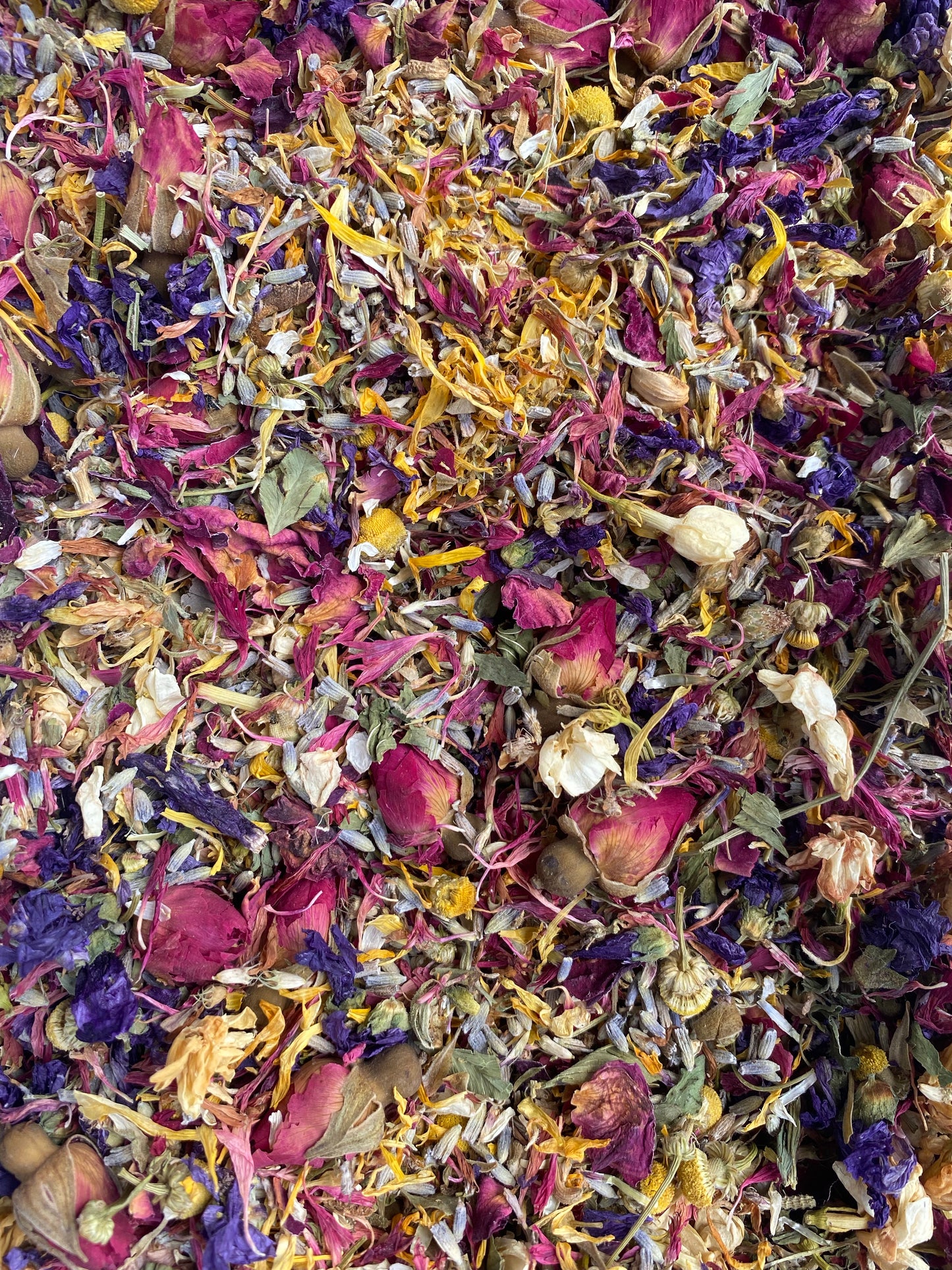 Bright Bloom - Rose Petals, Rose Buds, Lavender, Red Clovers, Calendula, Chamomile Chaff