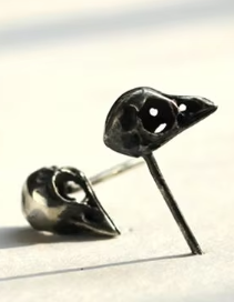 Raven Skull Stud Earrings - Halloween 2024