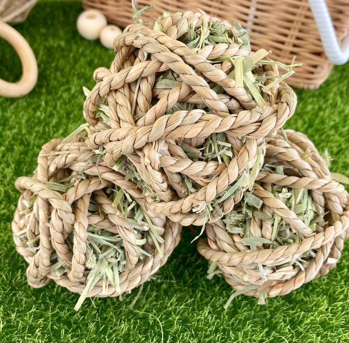 Nibbles & Knots Seagrass & Hay Balls 3 pack